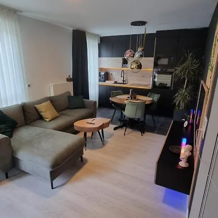 Apartament Superbe Dans Un Quartier Neuf Et Calme *