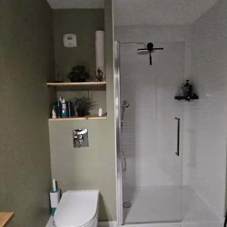 Superbe Dans Un Quartier Neuf Et Calme *