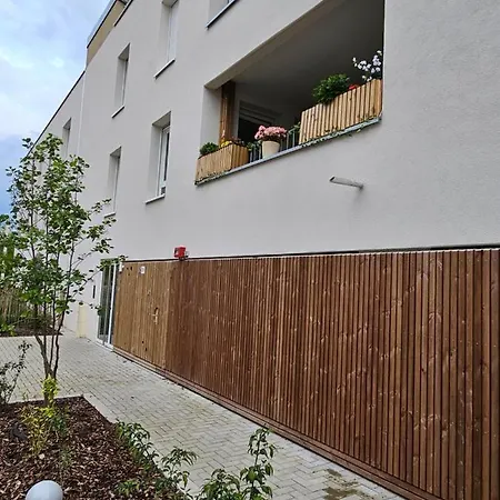 アパート Superbe Dans Un Quartier Neuf Et Calme *